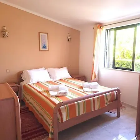 Ch 7 - One Bedroom Apartment, Casa Da Horta, Pool And Garden Αλμπουφέιρα